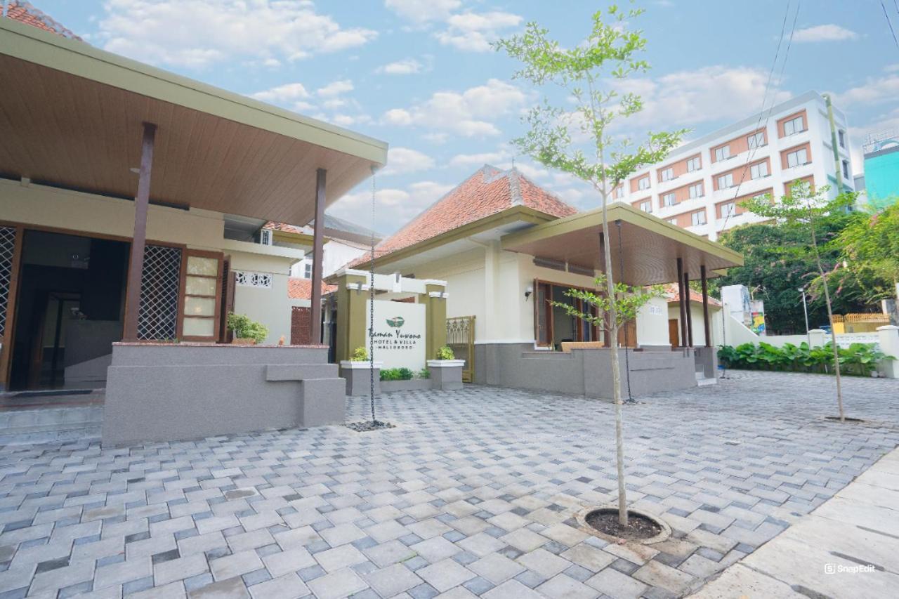 Yuwono Hotel & Villa Malioboro Джокякарта Екстериор снимка